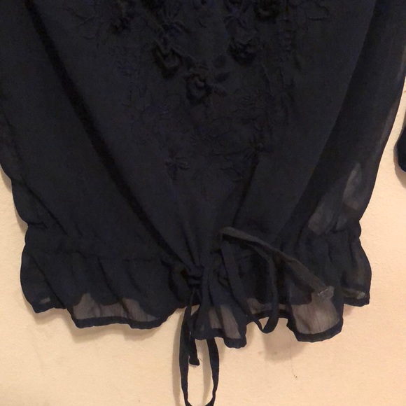 Hollister shirt - Picture 3 of 4